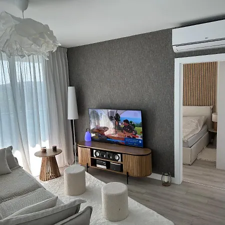 Apartman Wave & Magic With Sea View